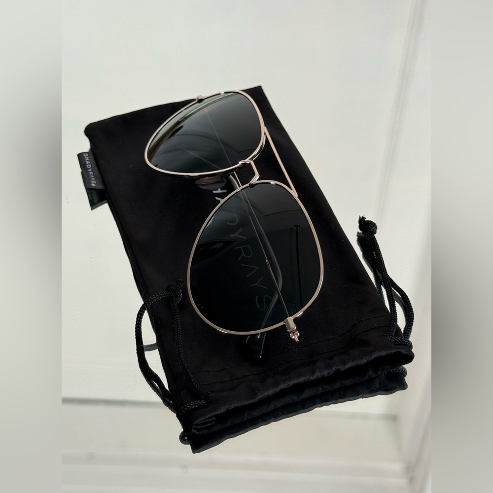 Stylish Shady Rays  Aviator Sunglasses with Dark Lenses